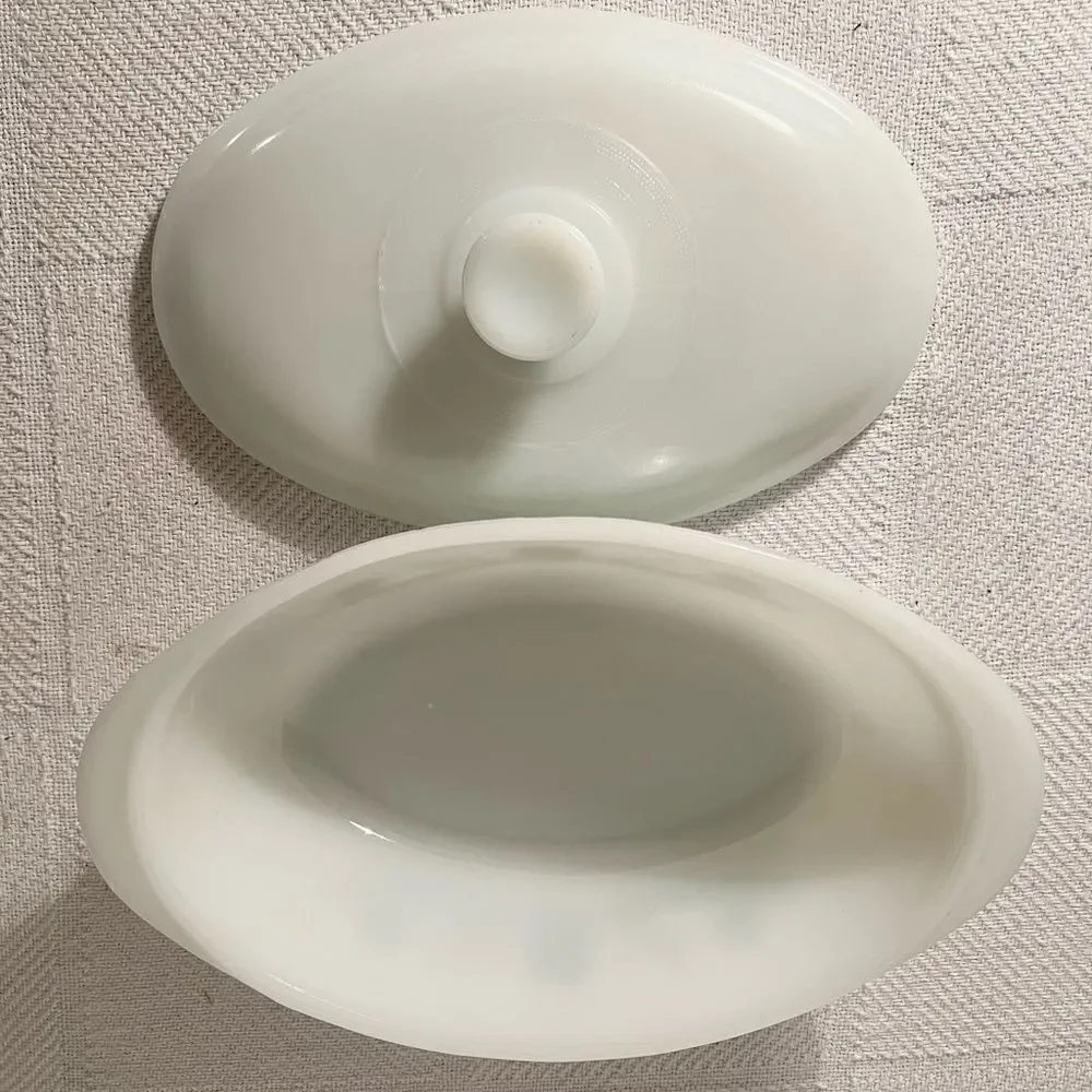 Vintage Glasbake Casserole Dish J235 1 QT Green Daisy Milk Glass Lid.